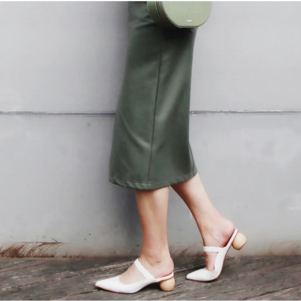 Nib matiko virca point toe mules slides sandals   rare